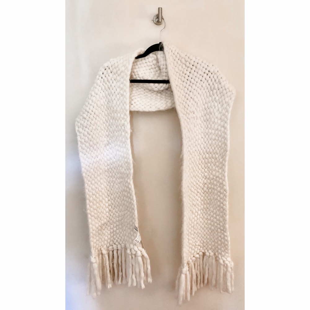 H&M White Oversized Cotton Knitted Scarf